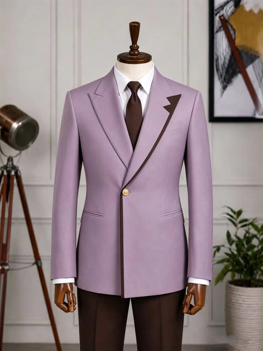 Statement Look: lilac double-breasted suit with chocolate trousers